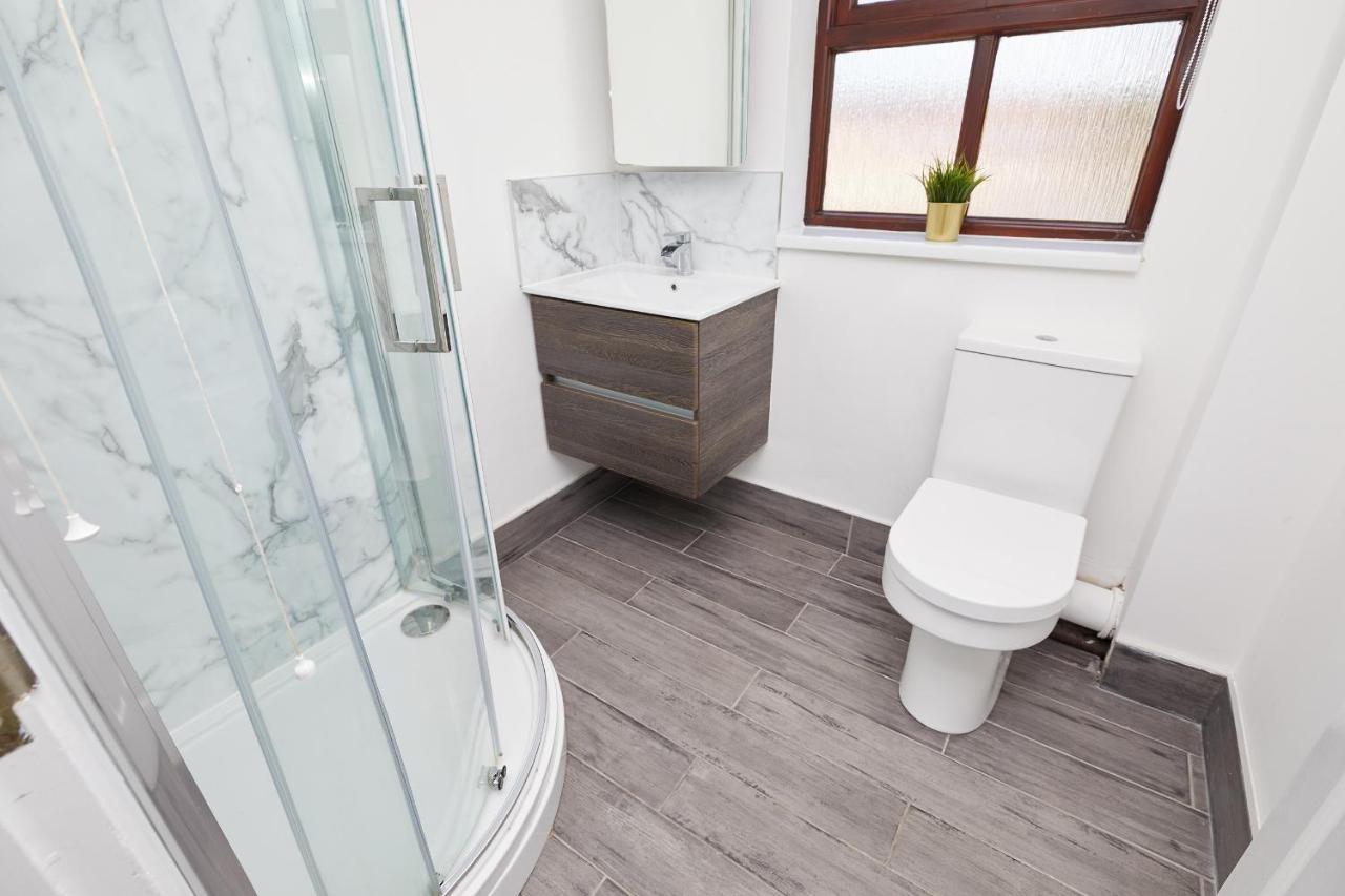 Modern 2 Bed House Near Queens Medical Centre Nottingham Exterior foto