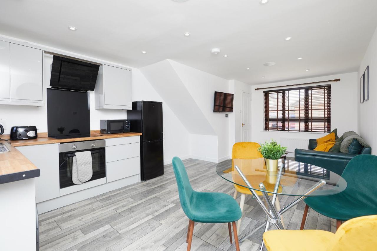 Modern 2 Bed House Near Queens Medical Centre Nottingham Exterior foto